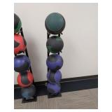 5 Medicine Balls With Rack