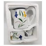 Lillian Vernon Ceramic Tea Pot & Mug w Floral Desi