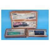 3 Tyco HO Train Cars Burro Crane