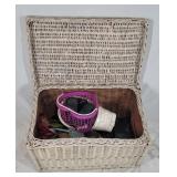Wicker Storage Basket w Baskets, Telephone, Sungla