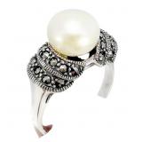 Pearl & Hematite Dinner Ring