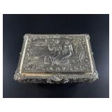 Vintage Japanese lidded jewelry box with several s
