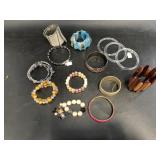 Assorted fashion jewelry