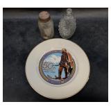 Lot with an antique milk jug, glass bottle, and a