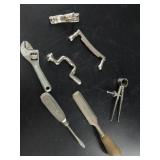 Miniature tool lot with seven separate novelty min