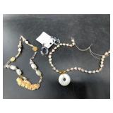 Assorted fashion jewelry