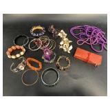 Assorted fashion jewelry