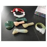 Lot with jade ring, and bracelet and several carve