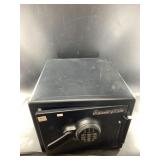 Century Safe model F57710203 with 1 shelf and comb