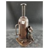Antique bottle jack without bar but in working ord