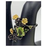Sterling silver, rhodium plated ring with peridot