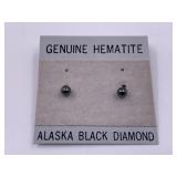 2 pairs of earrings: hematite and moonstone