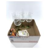 Lot with wine glasses, several vintage porcelain d