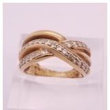 Large 14kt gold and diamond ring, size 9, with 26 Large 14kt gold and diamond ring, size 9, with 26