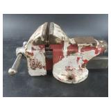 Small bench vise 3.5" jaw