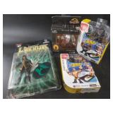 Variety of collectable figurines: 2 WWE Rumblers