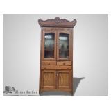 Early 20th century antique oak cabinet, with glass