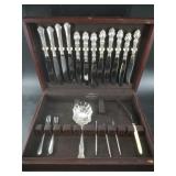 Silverware box containing 12 sterling silver handl