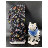 Cat cookie jar and fabric bolt
