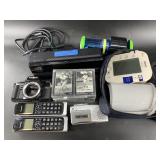 Lot with an Xbox sensor, Landline telephones, vint