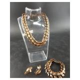 Very unique necklace, bracelet, and earring set wi