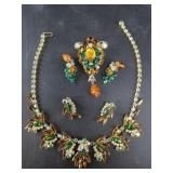 Necklace, brooch and earring set, very intricate