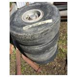 lot with 4 aircraft tires on wheels size 800-6