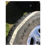 Set of 4 tires sizes 245/75/r16