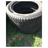 set of 2 tires sizes 275/55/r20