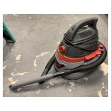 Husky 2 1/2 gallon shop vac