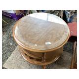 Black top round side table, 2 levels, diam. 26.75"