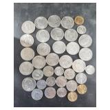 US coin lot: 20 Ike dollars, 8 Kennedy halves, 4 S