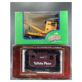 Pair of model train cars, 1 is by Lehmann Toy Trai