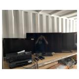 Lot with 3 TVs and 2 VHS players