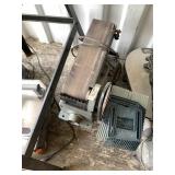 Bench top belt sander
