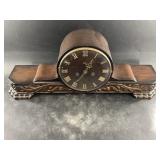 Ernes German mantel clock with lovely mahogany bod