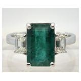 18kt Gold, emerald and diamond ring, emerald is ge