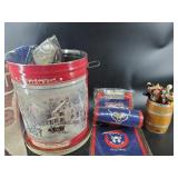 Vintage tin with dï¿½cor and Chicago bears memorabil