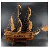 Beautiful hand made wood schooner with 10 guns, ve