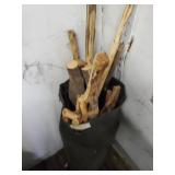 Lot with a bag full with willow sticks different s