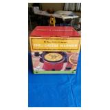 El Paso Chile Co. Queso Warmer