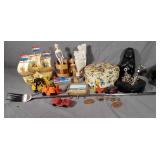 Interesting Small Items Out of Showcase