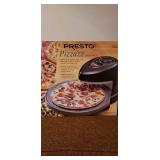 New In Box Pizzazz Pizza Cooker