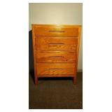 Quality Antique 4 Drawer Chest