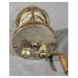 Pennel Keystone Bait Caster