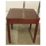 WOOD TABLE

30 X 30