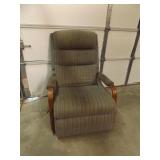LA Z BOY ROCKER RECLINER
