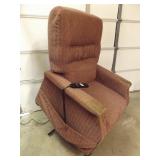 LIFT CHAIR

IN WORKING ORDER
ARMS ARE WORN