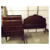 ANTIQUE DRESSER AND BED SET

ON WHEELS