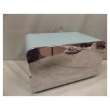 VINTAGE BREAD BOX

MADE BY BEAUTY BOX